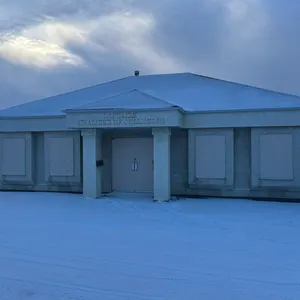 FORMER CHAMBER OF COMMERCE BUILDING - TO BE MOVED - APPROXIMATELY 42 FT X 32 FT W/ 30 FT X 8 FT COVERED VERANDA, 12 FT X 5 FT PORTICO, FURNACE, HWT, B