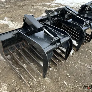 2013 John Deere GT80 Skid Steer Grapple Bucket