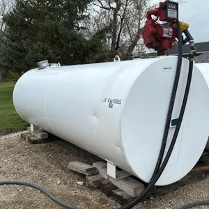 HugeL 1000-gal fuel tank s/n52-11050