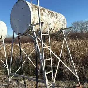 300gal fuel tank on stand with mounted ladder