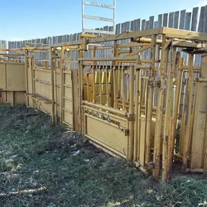 Tuff Portable Squeeze Chute