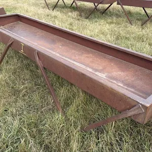 10’ metal feed trough (I)