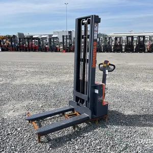 2025 STARVOX CDD15 1500 kg Electric Stacker (Unused)