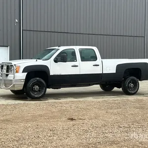 2008 GMC Sierra C3500HD 4x4 Crew Cab Pickup