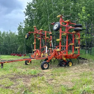 1996 Bourgault 9200 40 ft Chisel Plow