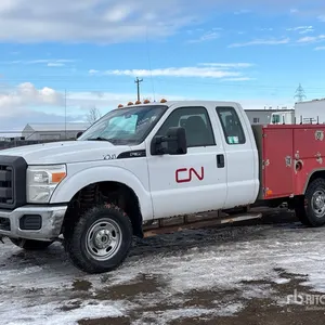 2011 Ford F-350 4x4 Extended Cab Utility Truck