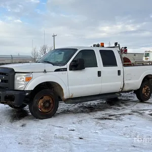 2011 Ford F-350 4x4 Crew Cab Pickup
