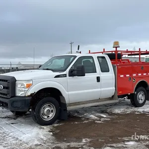 2011 Ford F-350 4x4 Extended Cab Utility Truck