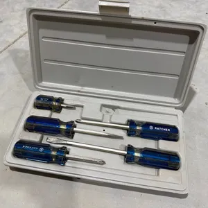 SCREWDRIVER SET