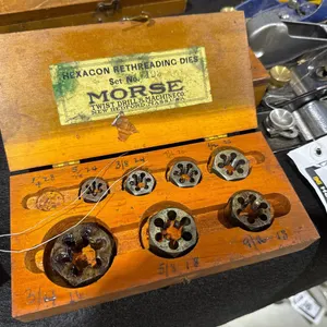 SET OF MORSE RETHREADING DIES