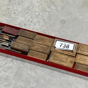 VARIOUS TAPS AND DIES
