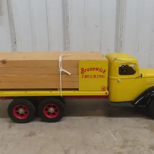 Brunswick Toy Truck, International R190 Flatbed Lumber Hauler, 1/16 Scale, 18 1/2" Long