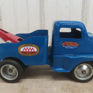 Tonka Classic Pressed Metal Tow Truck, Professionally Restored, C. 1950s, 11" Long