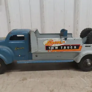 Lincoln Pressed Metal Tow Truck, 15 1/2" Long