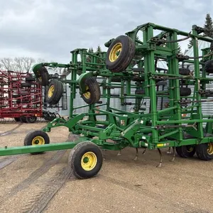 50’  John Deere 2410 soil management chisel plow s/n 752198