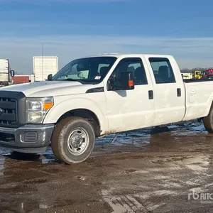 2015 Ford F-250 XL 4x2 Crew Cab Pickup