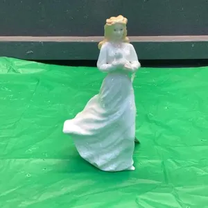 ROYAL DOULTON FIGURINE - "LOVING YOU"