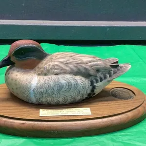 SMALL DUCKS UNLIMITED (SASKATCHEWAN)   - DUCK ON WOOD BASE