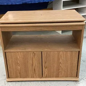 STAND W/ SWIVEL TOP