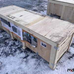 Carport en acier intégral avec murs latéraux fermés
 UNRESERVED