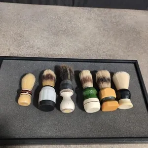 7 vintage shaving brushes