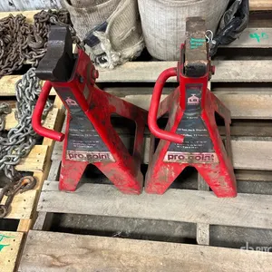 Quantity of (2) Pro Point 12 Ton Jack Stands