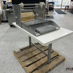 Electric Wrap Machine & Table
 UNRESERVED