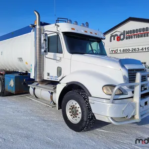 2005 Freightliner Columbia Tri-Drive Water Truck