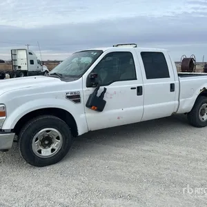 2008 Ford F-250 XLT 4x2 Crew Cab Pickup