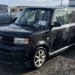 (CA) 2006 Scion xB