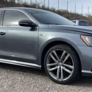 (AZ) 2017 Volkswagen Passat
