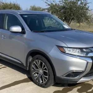 (TX) 2017 Mitsubishi Outlander