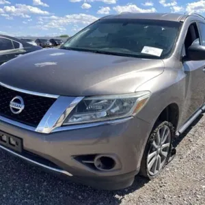 (AZ) 2014 Nissan Pathfinder