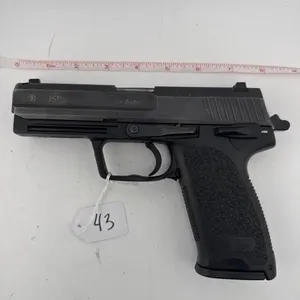 HK USP 45 auto
One 10 round clip and holster