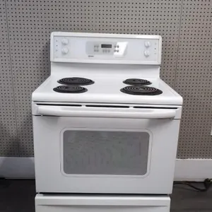 Kenmore Electric Stove. Turns On. 30.25"x27"x47.5"