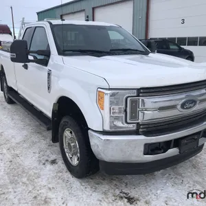 2017 Ford F250 XLT Super Duty Truck