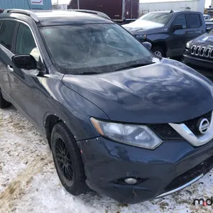IMPOUND UNIT: 2016 Nissan Rogue SV SUV
 UNRESERVED