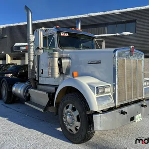2017 Kenworth W900 T/A Day Cab Semi Truck
 UNRESERVED