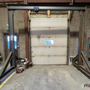 Gantry Crane (10'x5'x12') 
 UNRESERVED