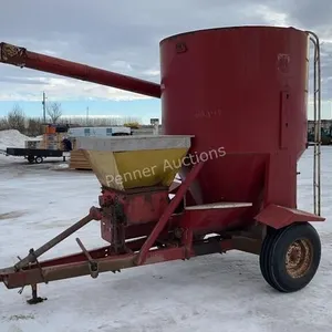 *International 1150 Roller Mill