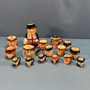 APPROX. 16 CHARACTER MUGS
