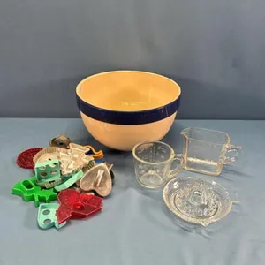 10IN POTTERY MIXING BOWL