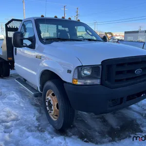 2004 Ford F550 S/A Flat Deck Truck