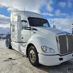 2016 Kenworth T680 T/A Semi Truck