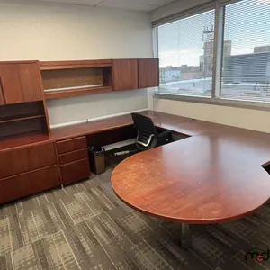 U-Shaped Desk w/ Chair & Mat
 UNRESERVED