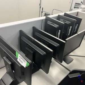 (7) HP Monitors
 UNRESERVED