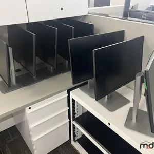 (8) Dell Monitors 
 UNRESERVED