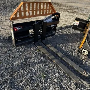 Wolverine PFA-11-3300G hydraulic pallet forks.