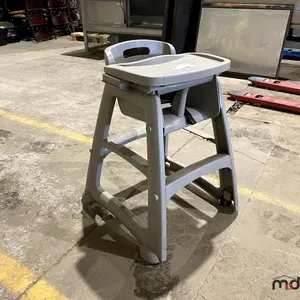 Rubbermaid Baby High Seat w/ Removable Tray
 UNRESERVED