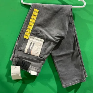 Calvin Klein Jeans 32×30, High Stretch Denim, Gray Wash